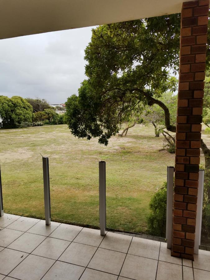 Muir Holiday Apartments Stilbaai Exterior foto